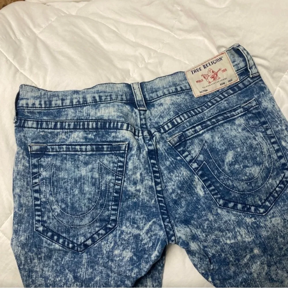 True Religion Men's Ricky Straight Sapphire Bolt Shorts